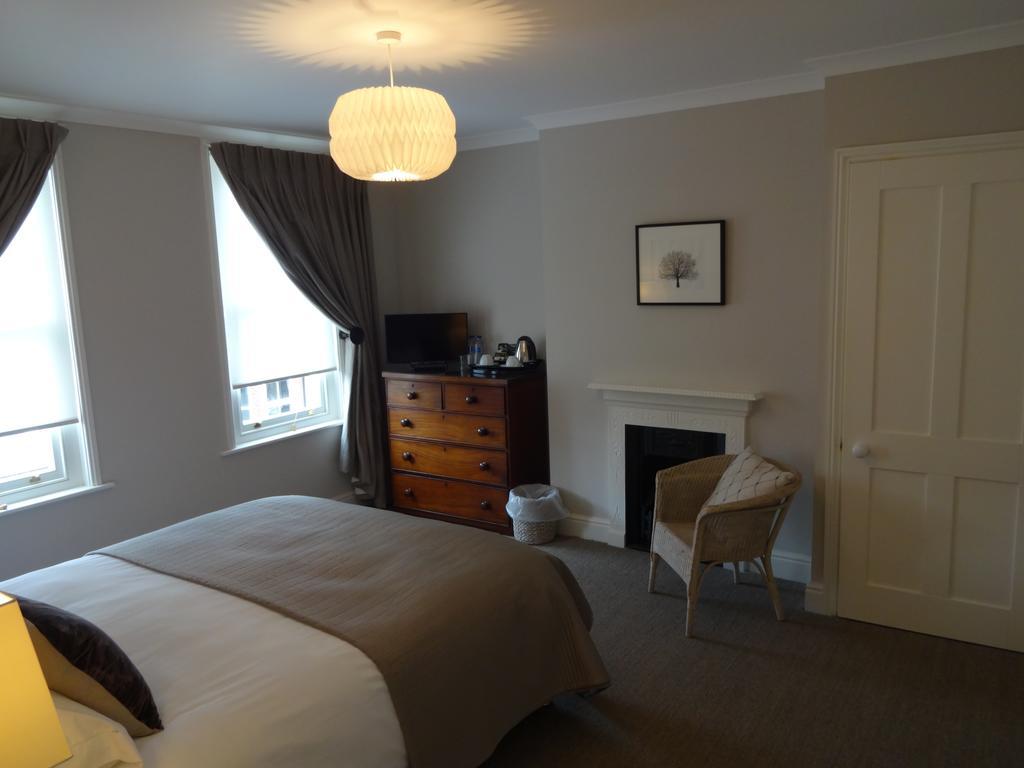 Bed and Breakfast Ogilvy House à Cromer Extérieur photo